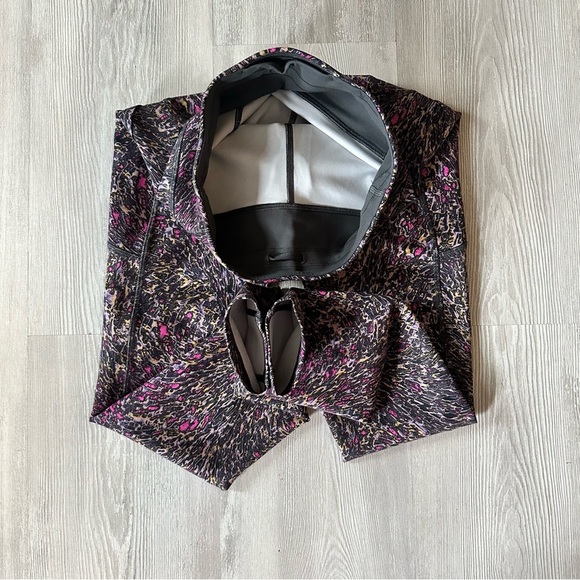 Lululemon Invigorate High-Rise Tight 25" - Picture 9 of 14